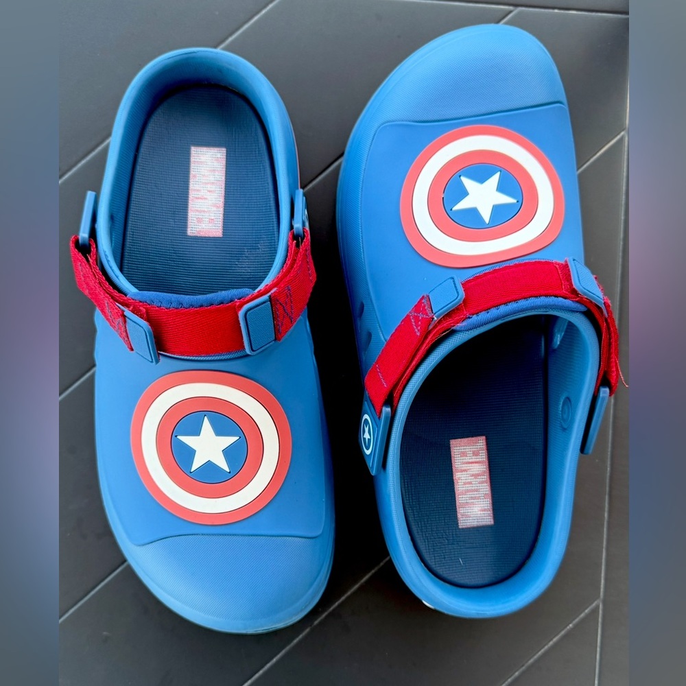 Marvel Blue and Red Sandals with Captain America Design/MEN/LIMITED EDITION/USED